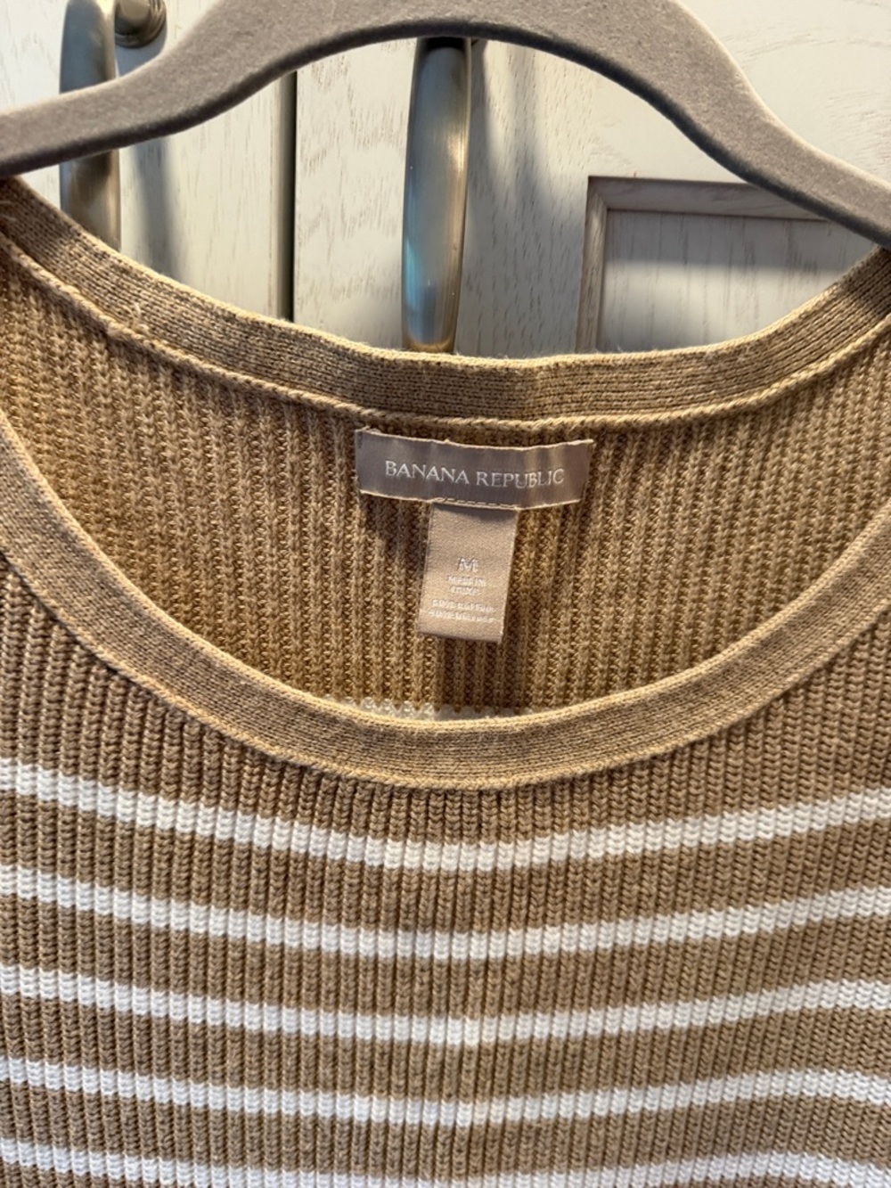 NWOT Banana Republic Tan and White Striped Crewneck Sweater